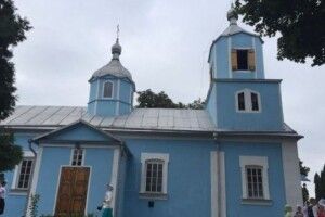 На Волині дві церкви передадуть громаді