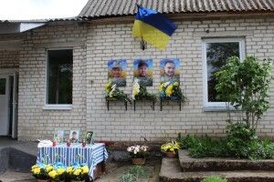 В селі на Волині трьом загиблим Героям відкрили меморіальні дошки