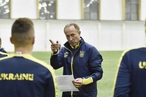 Петраков оголосив список гравців, які розпочнуть підготовку до плей-офф відбору на ЧС-2022 