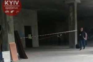 У Києві розбився 15-річний підліток: впав у шахту ліфта на недобудові