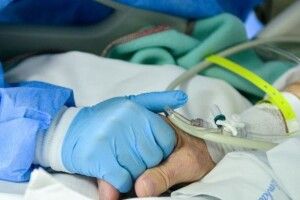 Коронавірус в Україні: знову більше 23 тисяч заражень за добу. Скільки на Волині