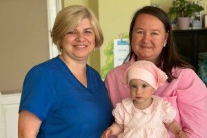 У Луцьку лікарі виходили дівчинку, яка народилася вагою 550 грамів