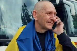 Ступивши на рідну землю, звільнений з полону волинянин дізнався, що стане дідусем (Відео)