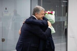 Петро Порошенко привітав із днем народження журналіста і політв’язня Романа Сущенка