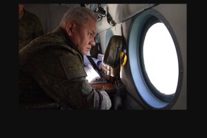 Посіпака путіна шойгу побував на окупованій території України