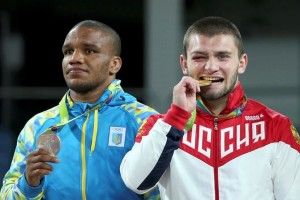 Ото «послідовні»: спортивні чиновники скасували свою ж заборону брати участь у змаганнях на території РФ