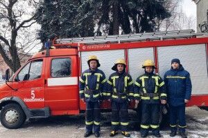 Хвору волинянку довелося визволяти з квартири 4 поверху через балкон 