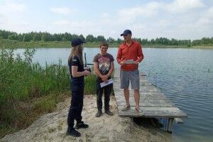 Бійці ДСНС закликали волинських пляжників відпочивати з розумом (Фото)