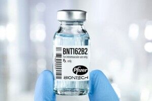 Розморожену вакцину Pfizer в Україні тепер будуть зберігати місяць: раніше було лише п'ять днів