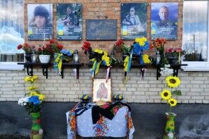 Історія відваги та самопожертви: у громаді на Волині відкрили меморіальні дошки загиблим воїнам-землякам