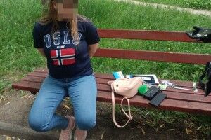 У Рівному затримали наркоторговку