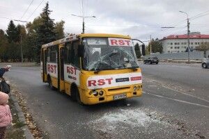 У Луцьку в аварії за участю маршруток постраждали 10 людей: подробиці (Фото)