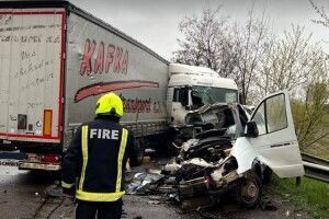 На Рівненщині в аварії розбився військовий: нові подробиці