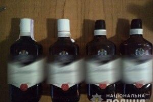 У Вараші злапали любителя дудлити на дурняк елітний віскі (фото)