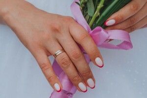 Гель-лак і гель: в чому різниця