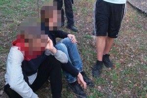 Молодики з «травичкою» натрапили на поліцейських
