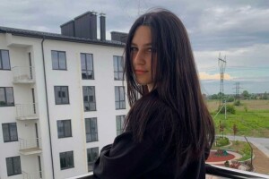 Дівчині, яку у Горохові на пішохідному переході збила автівка, потрібна допомога (Фото)