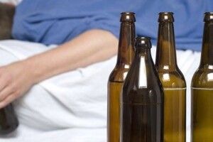 Чоловік помер від випитої отрути