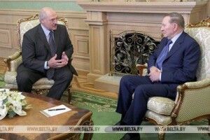 Лукашенко до Кучми: «Політика тебе ніяк не відпускає. Але це на краще»