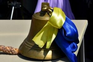 Нехай у всіх школах на перервах звучить дзвінкий дитячий сміх, а не сигнали повітряної тривоги: Погуляйко привітав із 1 вересня