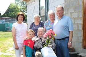 На Волині довгожителька відзначила 90-річчя