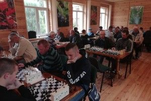 У Сарнах лісники... грали в шахи
