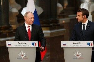 Макрон у телефоній розмові обговорив з Путіним ядерну програму Ірану 