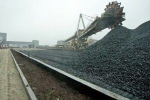 Новий експерт НАБУ по «Роттердам+» раніше обслуговувала Януковича і Курченка, — журналіст 