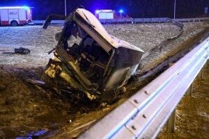  У Польщі закрили з’їзд із дороги на місці ДТП українських автобусів