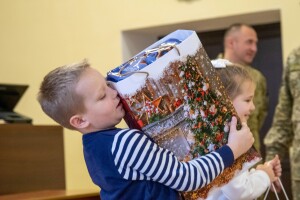 На Волині діти прикордонників отримали новорічні подарунки (Фото)