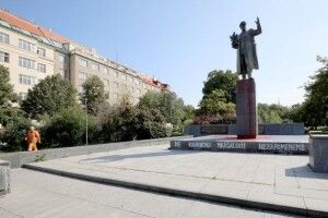 У Празі облили фарбою пам'ятник радянському маршалу Конєву 
