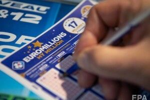 Житель Франції виграв у лотерею 200 млн євро: це рекордний джекпот