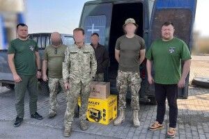 Готуємося до зими: з Волині на передову поїхали генератори