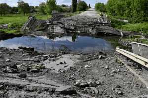 Стало відомо, скільки через дії рашистів зруйновано доріг та мостів 