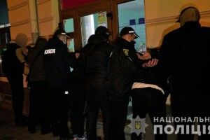 Бандити викрали дівчину з Червонограда  і вимагали за неї 2 мільйони євро