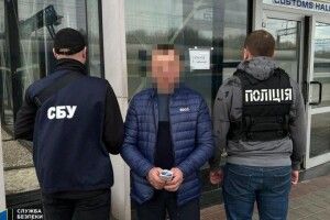 На Львівщині провідник потяга перевозив за кордон ухилянтів у вентиляції