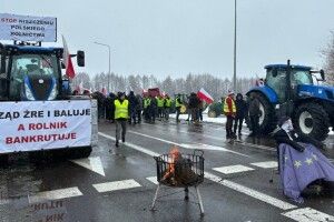 Поляки послабили блокаду на кордоні України: які авто тепер пропускають фермери