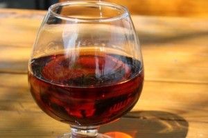 В Україні «коньяк» хочуть перейменувати на «бурштин»