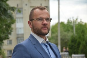 Ігор Поліщук проведе день у темряві