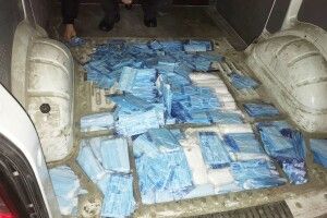 Цінний товар для кожної країни: через ПП «Устилуг» чоловік намагався вивезти понад 10 тисяч медичних масок