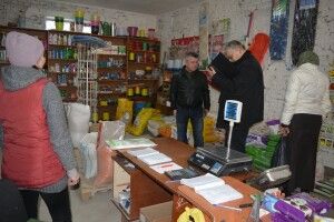 У селищі на Волині перевірили ціни на соціально значущі продукти 