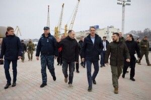 Удар поблизу кортежу президента: Зеленський поділився деталями