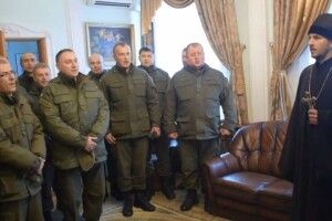 Як владику Михаїла військові колядники з Різдвом вітали