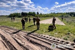 На Рівненщині вже два тижні розшукують 15-річного хлопця