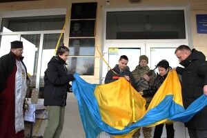 У місті на Волині вшанували пам'ять колишніх випускників – полеглих Героїв 