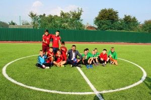 Біля школи у Володимирі-Волинському майже за 2 мільйони зробили майданчик зі штучним покриттям 