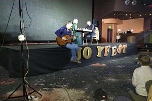 Виставою «Діалог зі снайпером» луцькі аматори вражали киян