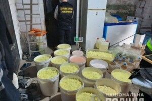 У Дніпрі викрили «наркозавод», що виробляв 300 кг амфетаміну в місяць (Фото, відео)