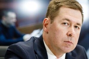 Адвокат Новіков: Порошенко є єдиною людиною, проти якої запроваджені одночасно санкції путіна і Зеленського