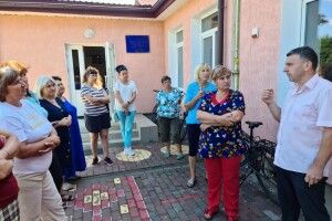 Навчаються у дві зміни: Гаразджа потребує нової школи